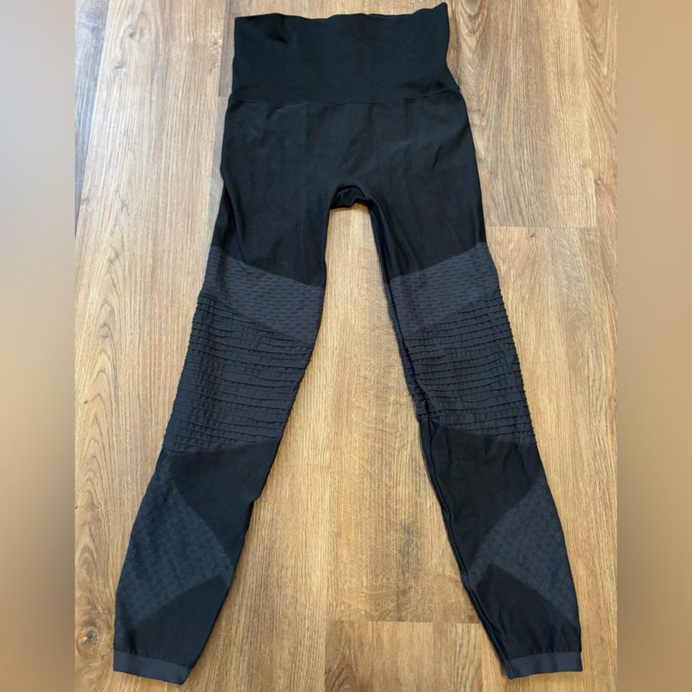 Spanx Look at Me Now Seamless Moto Leggings, black dark grey, size Large
